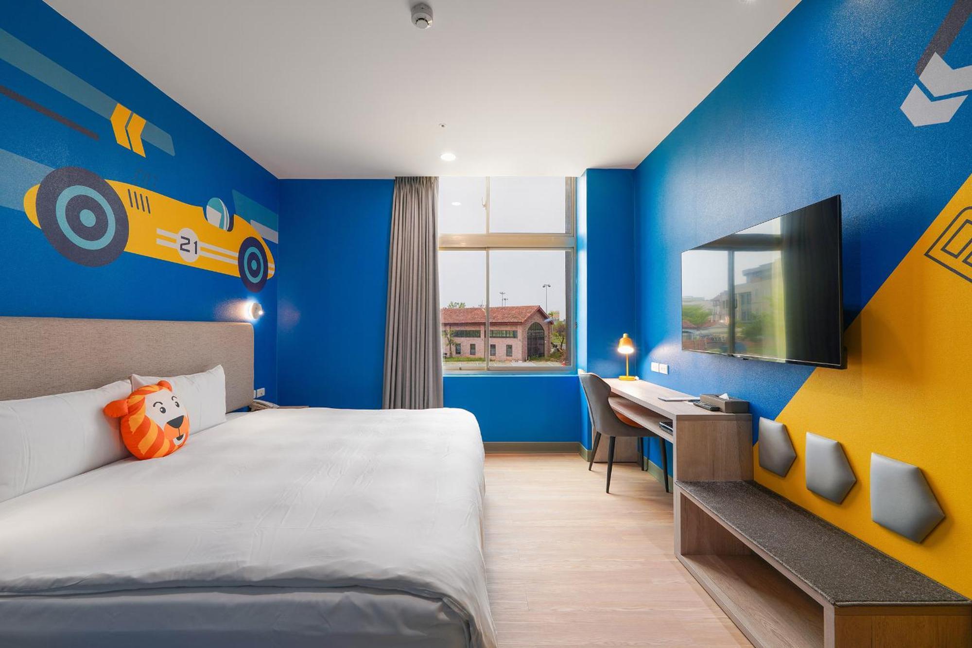 Holiday Garden Hotel Skm Park Kaohsiung Exterior photo